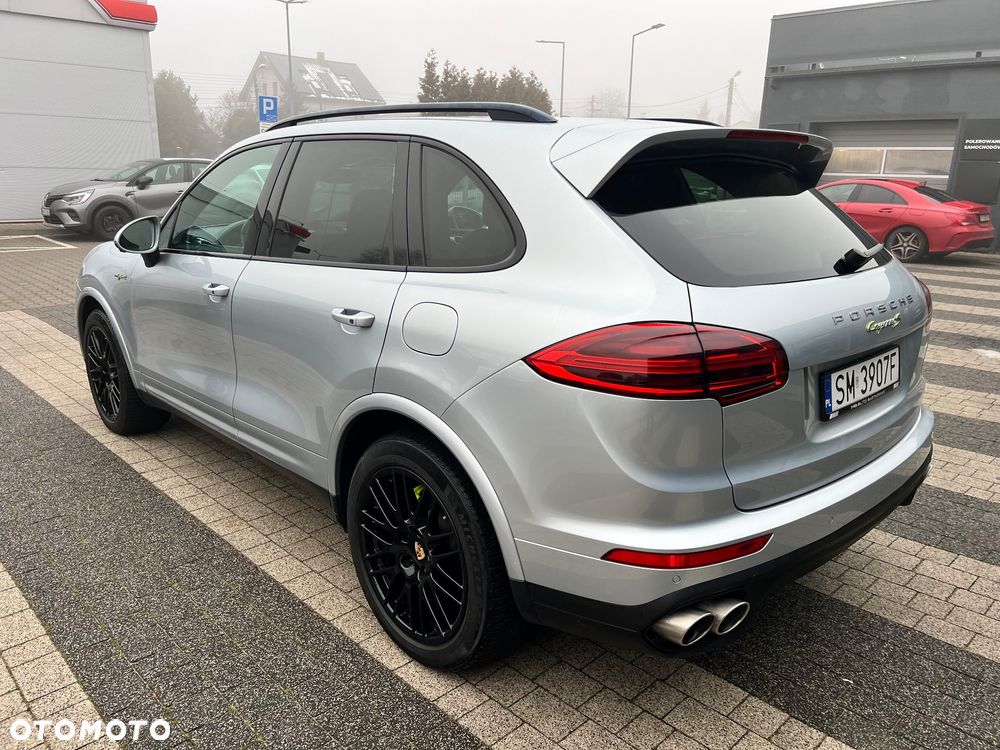 Porsche Cayenne S E-Hybrid - 7