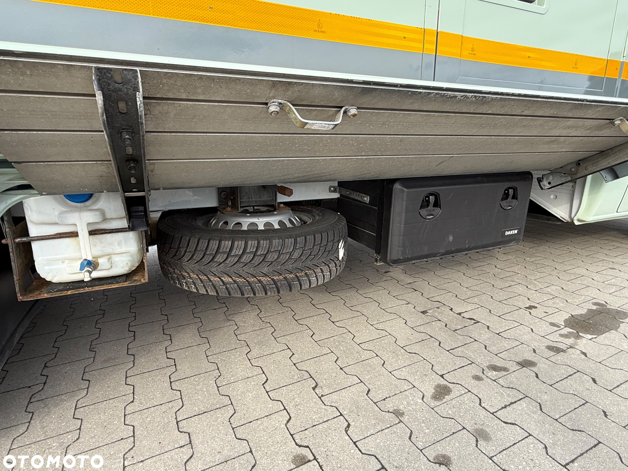 Mercedes-Benz Sprinter - 10