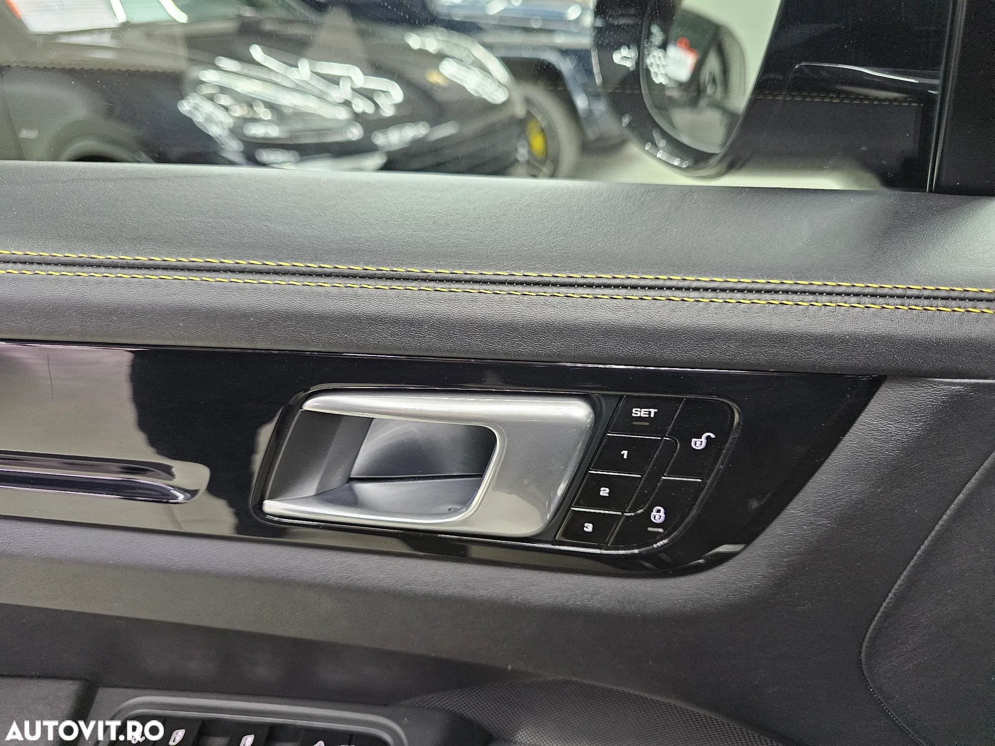 Porsche Cayenne Turbo - 28