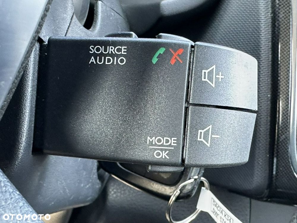Dacia Sandero SCe 75 Essential - 17