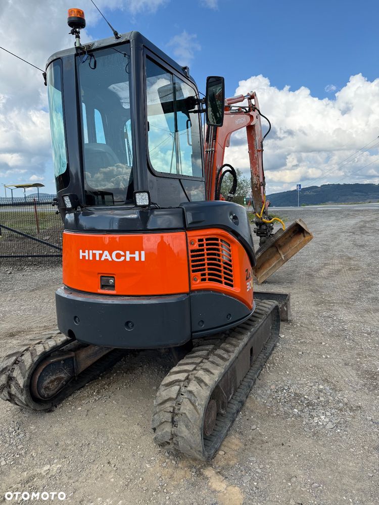 Hitachi Zx30 - 2