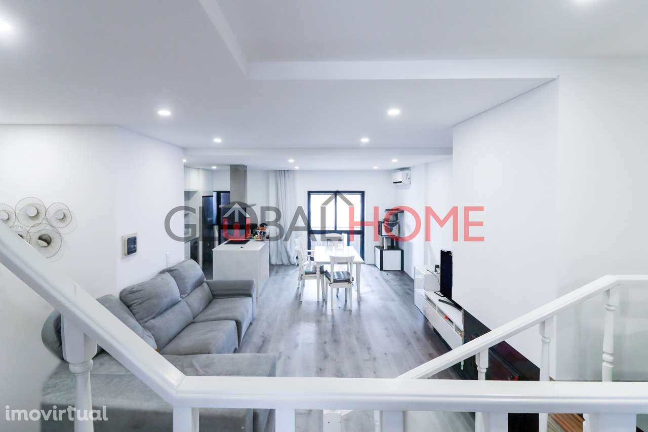 Duplex T1+1 em Condomínio fechado na Maia - Grande imagem: 2/20