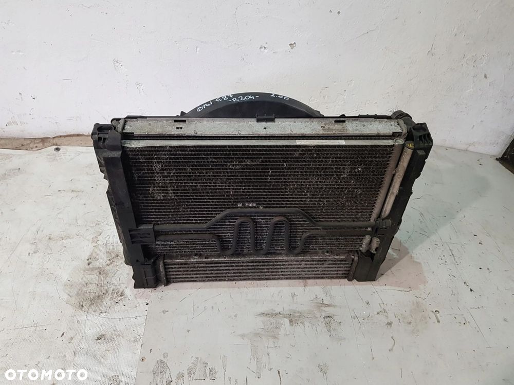 KOMPLET CHŁODNIC WENTYLATOR 7788906 BMW E87 E81 2.0D 05R - 12