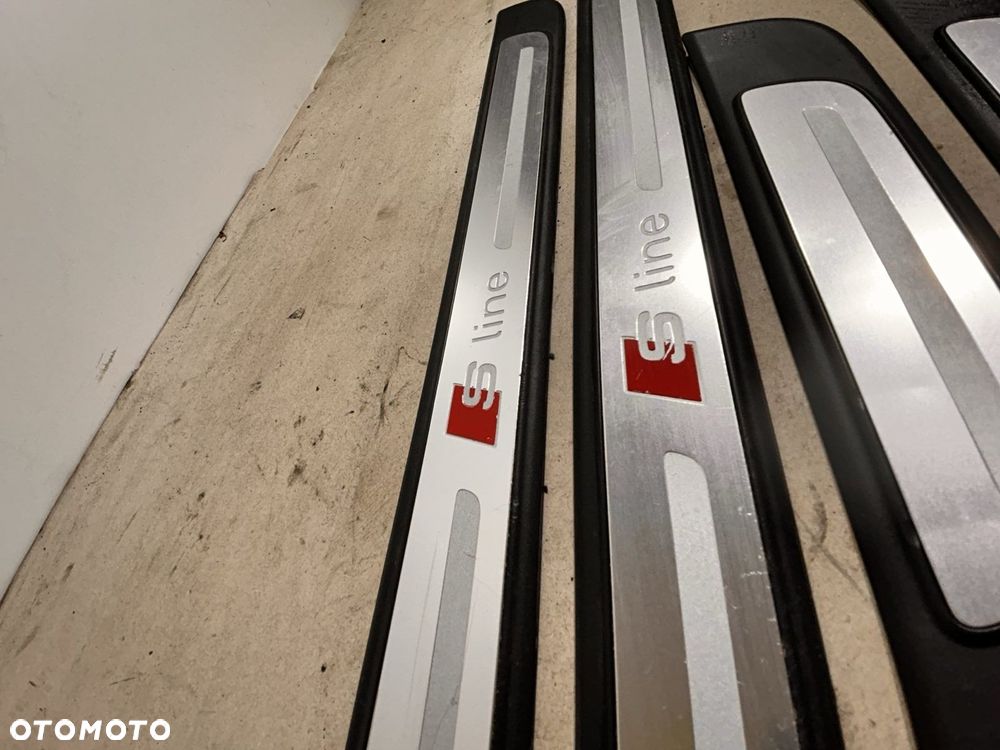 AUDI A3 8V 8V4 5D SPORTBACK LISTWY PROGOWE PRAWA LEWA KPL S-LINE Audi A3 8V 0V4 8V4 853 491 D - 2