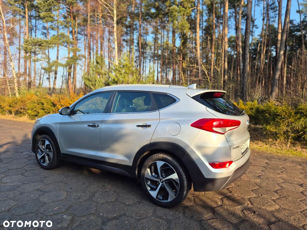 Hyundai Tucson - 8