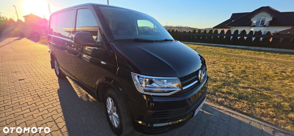 Volkswagen Transporter - 1