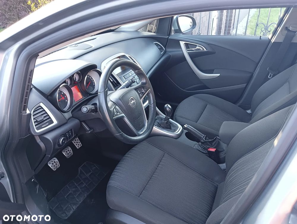 Opel Astra 1.4 Turbo Edition - 9