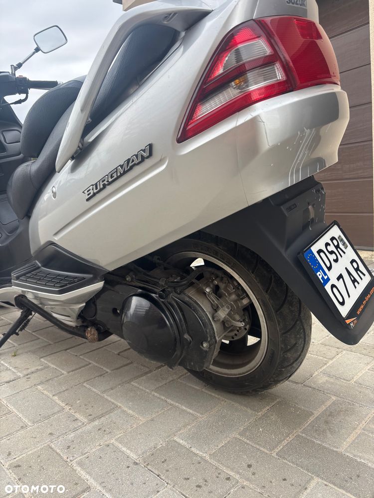 Suzuki Burgman - 10