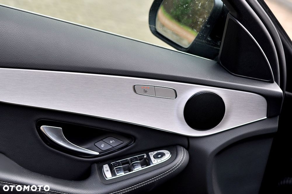 Mercedes-Benz Klasa C 220 d 9G-TRONIC AMG Line - 19