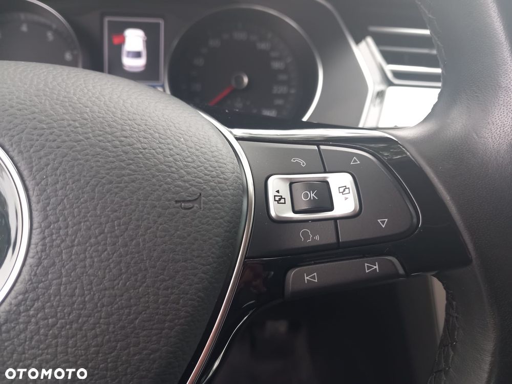 Volkswagen Passat 1.8 TSI BMT Comfortline - 18