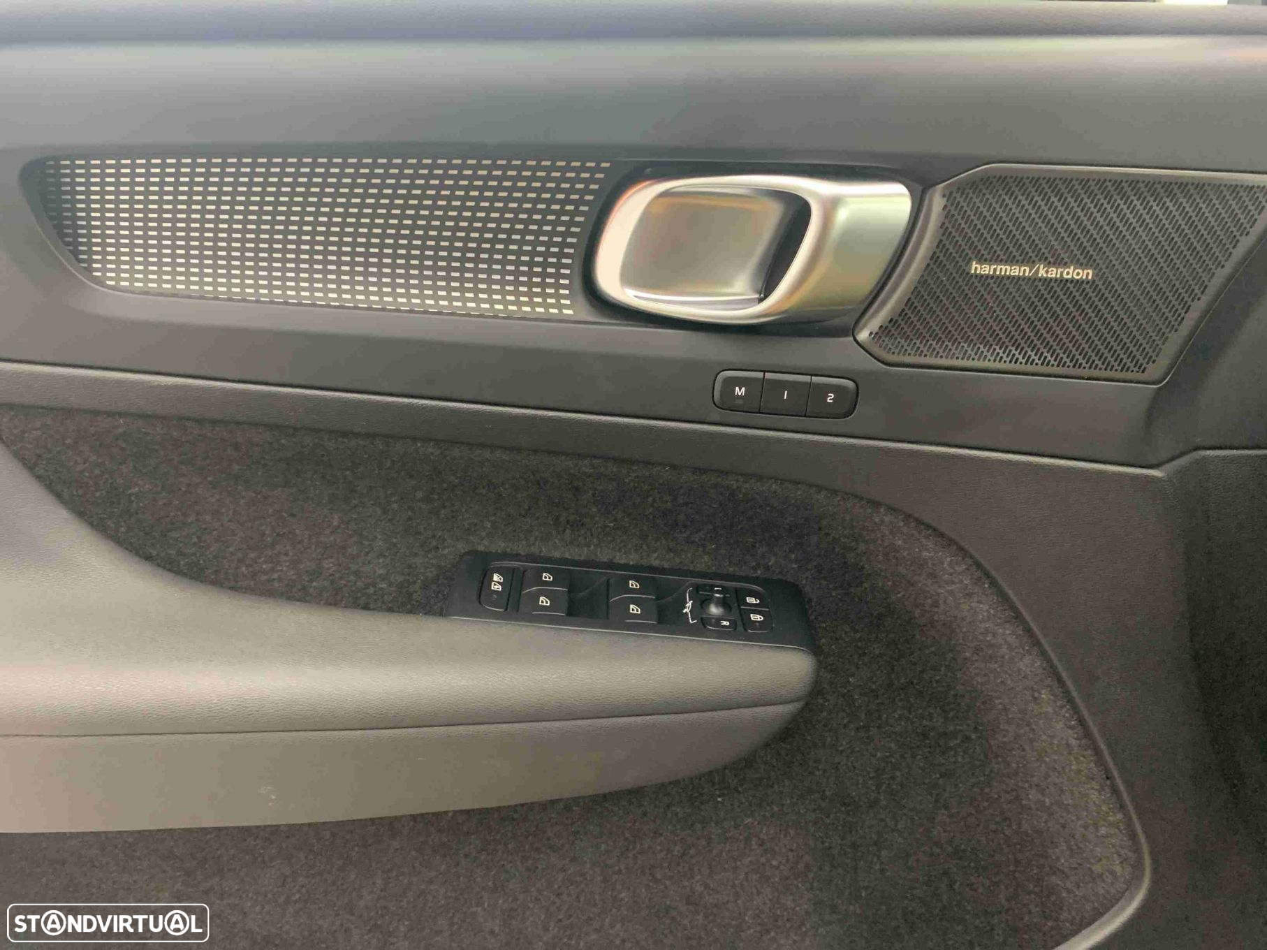 Volvo XC 40 1.5 T2 Plus Dark Auto - 20