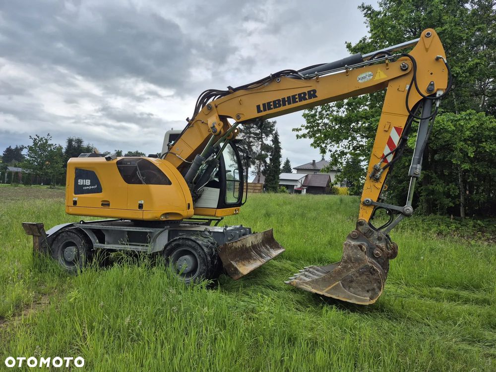 Liebherr A918 - 11