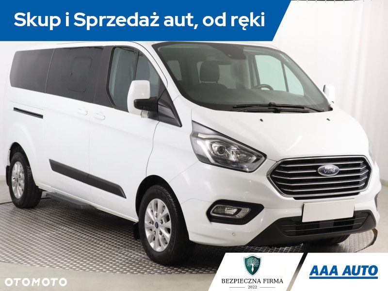 Ford Tourneo Custom - 2