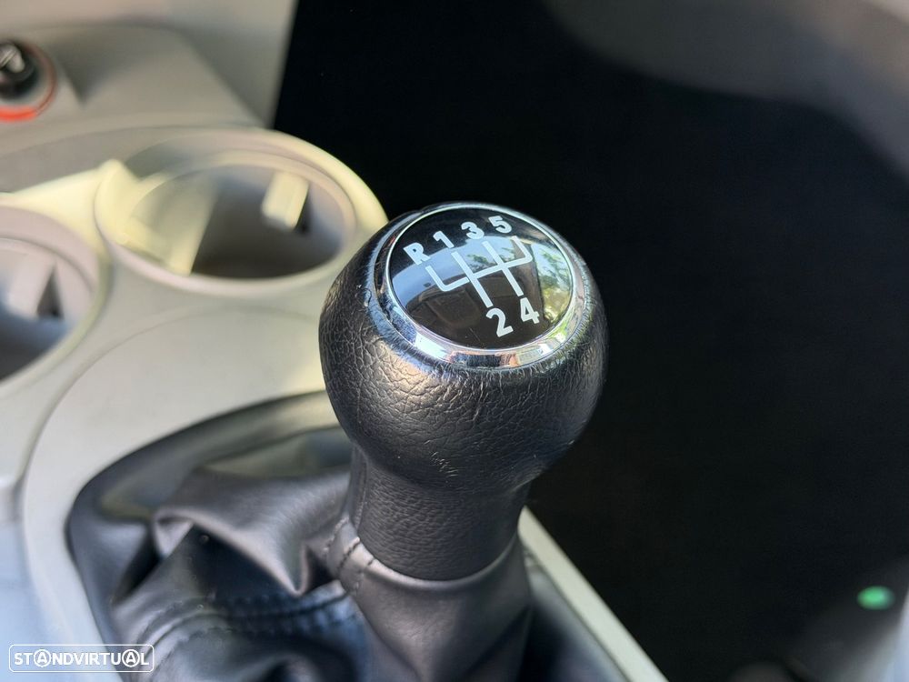 VW New Beetle 1.4 - 9