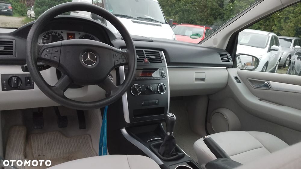 Mercedes-Benz Klasa B 180 CDI Special Edition - 9