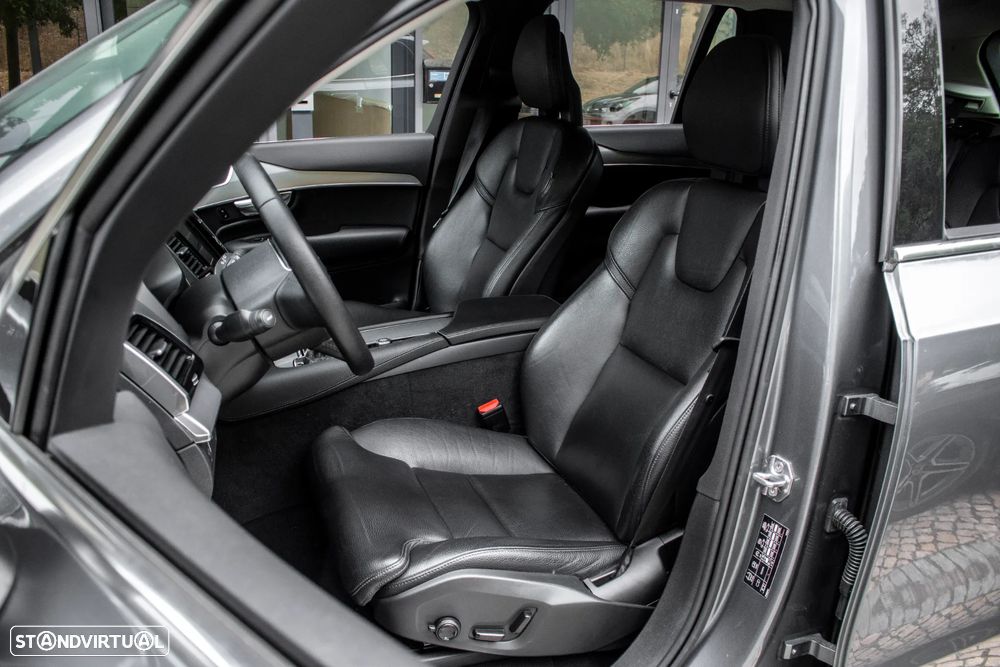 Volvo XC 90 2.0 D4 Momentum - 28