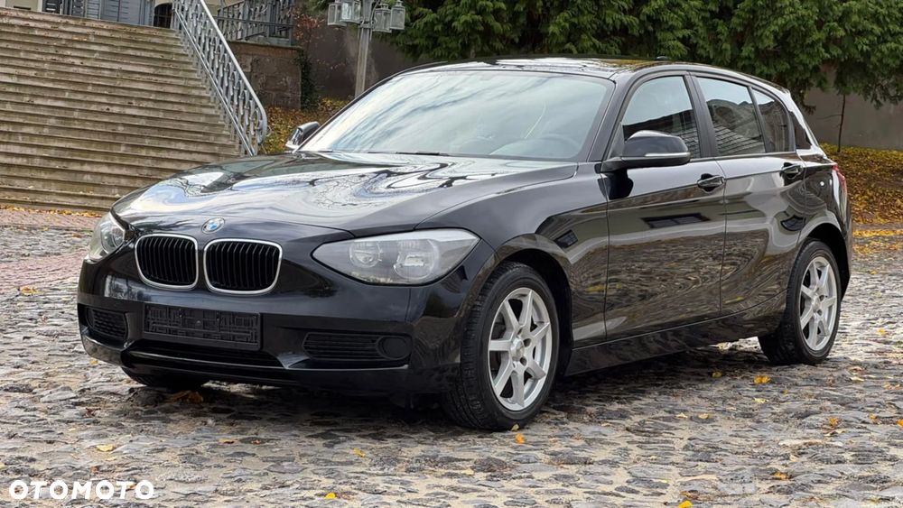 BMW Seria 1 114i - 24