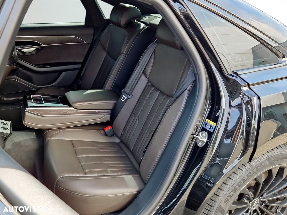 Audi A8 55 TFSI quattro Tiptronic MHEV - 16
