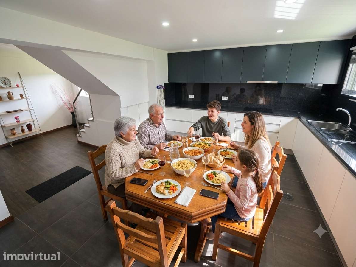 Moradia T4 Isolada com Jardim e Terraço - Grande imagem: 2/22