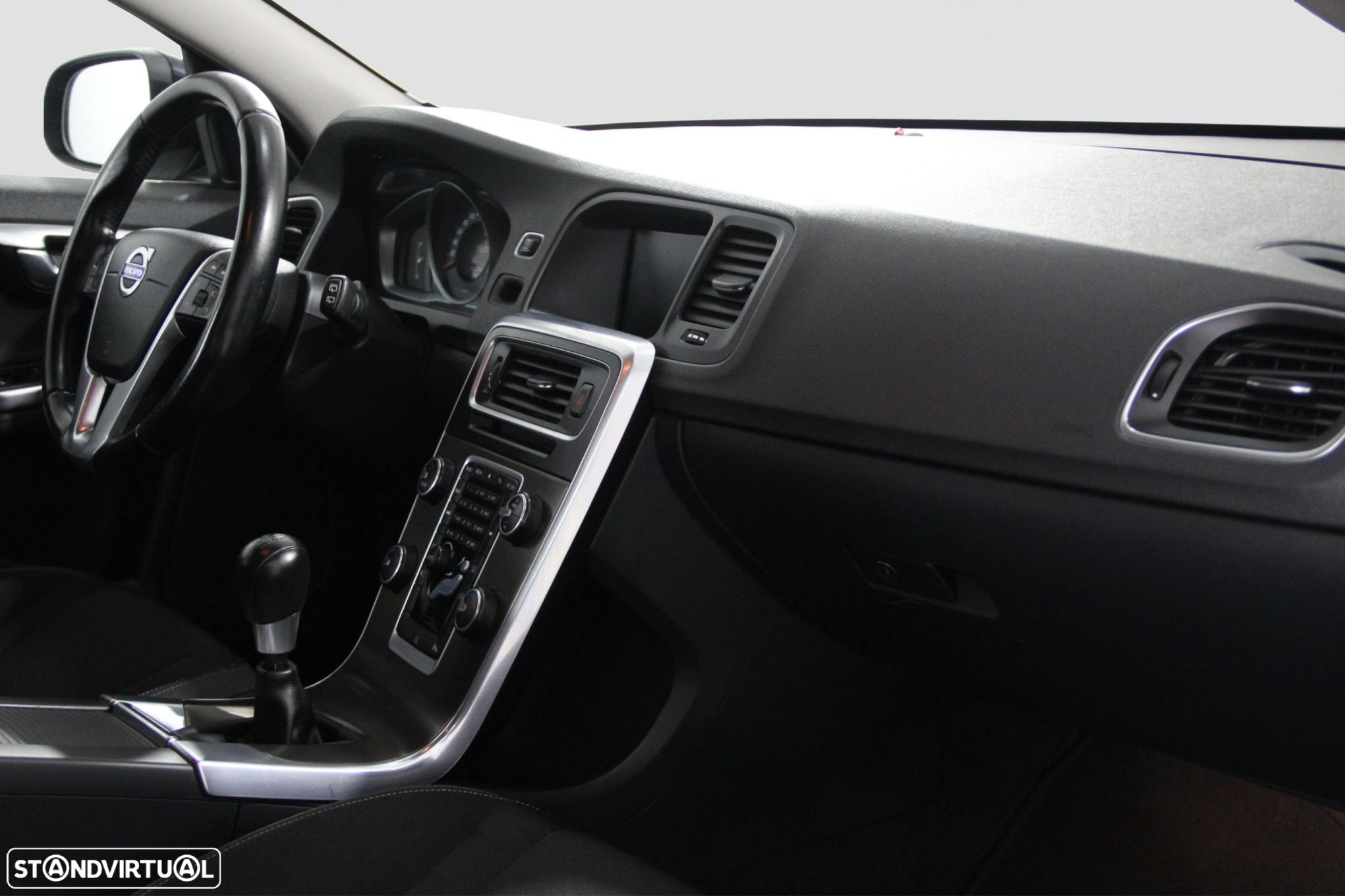 Volvo V60 1.6 D2 Momentum Eco - 10