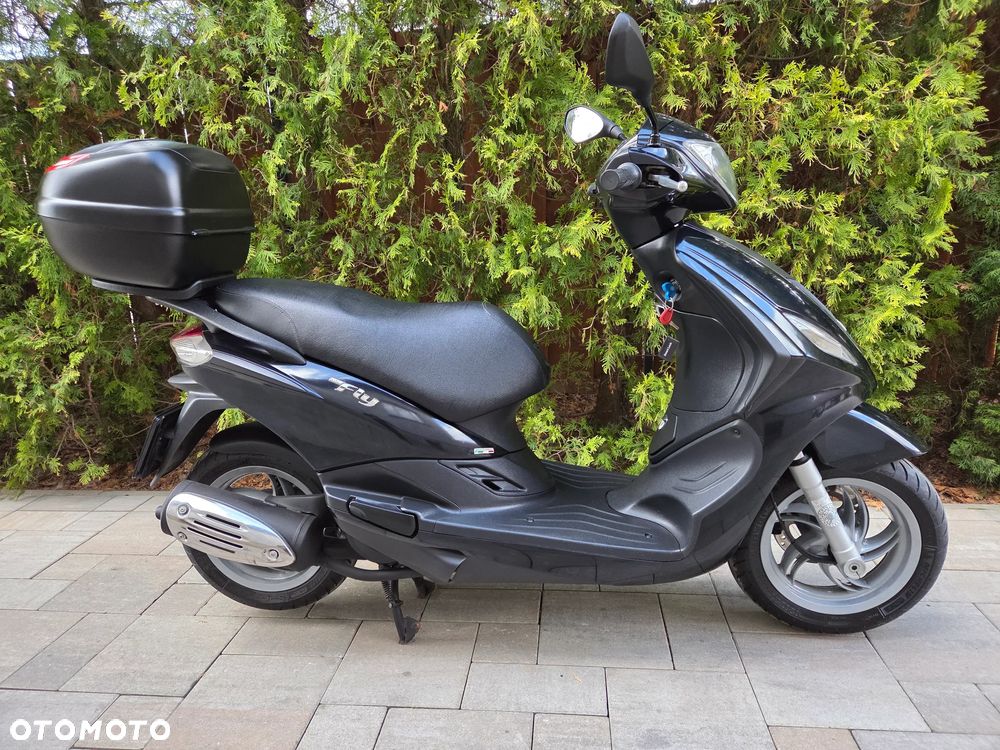 Piaggio FLY - 2