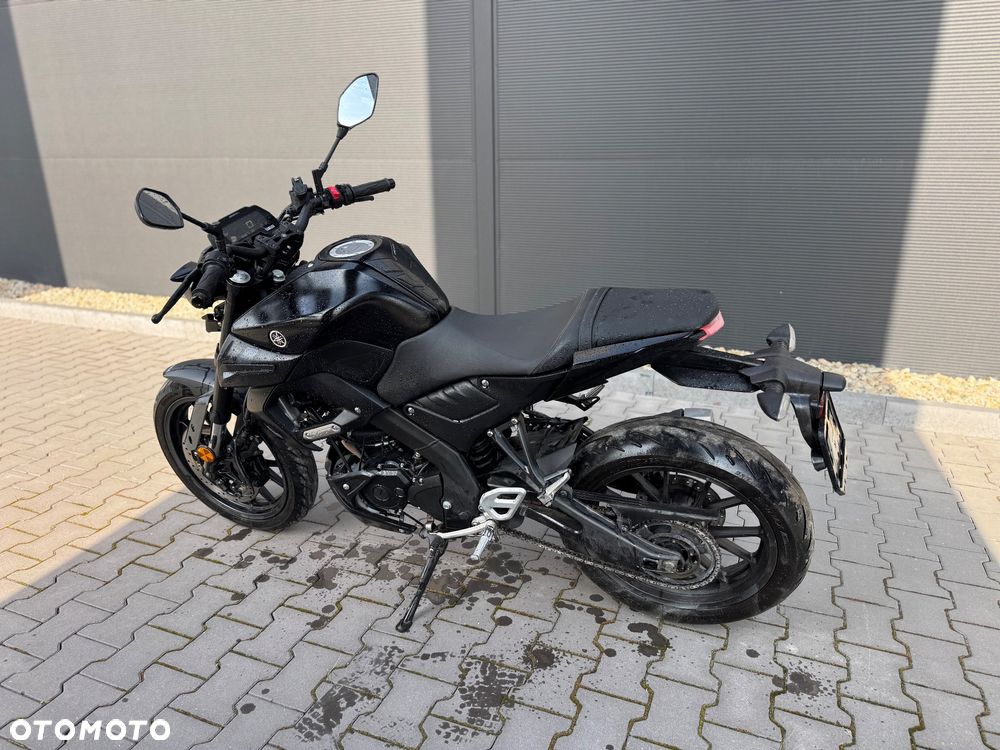 Yamaha MT - 8