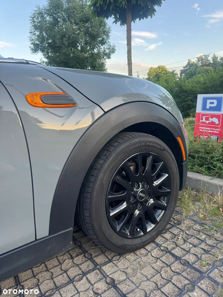 MINI Cooper Standard - 17