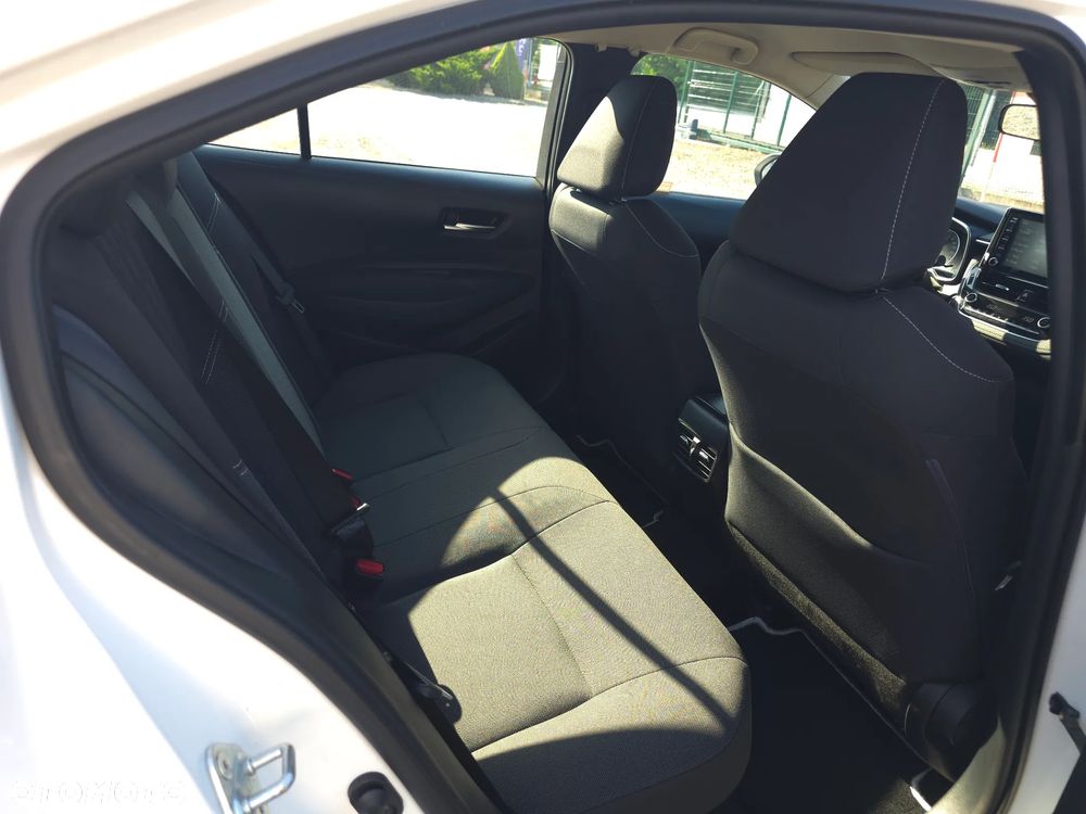 Toyota Corolla 1.8 Hybrid Comfort - 13