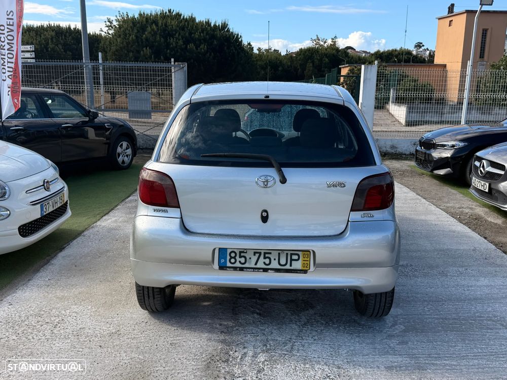Toyota Yaris 1.4 D-4D Sol ABS - 4