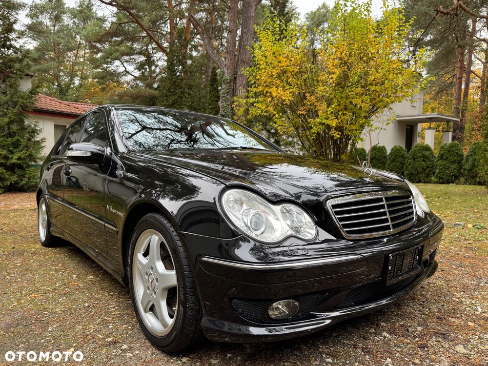 Mercedes-Benz Klasa C 32 AMG - 3