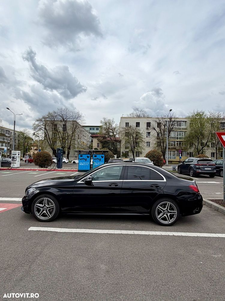 Mercedes-Benz C 300 e 9G-TRONIC AMG Line - 2