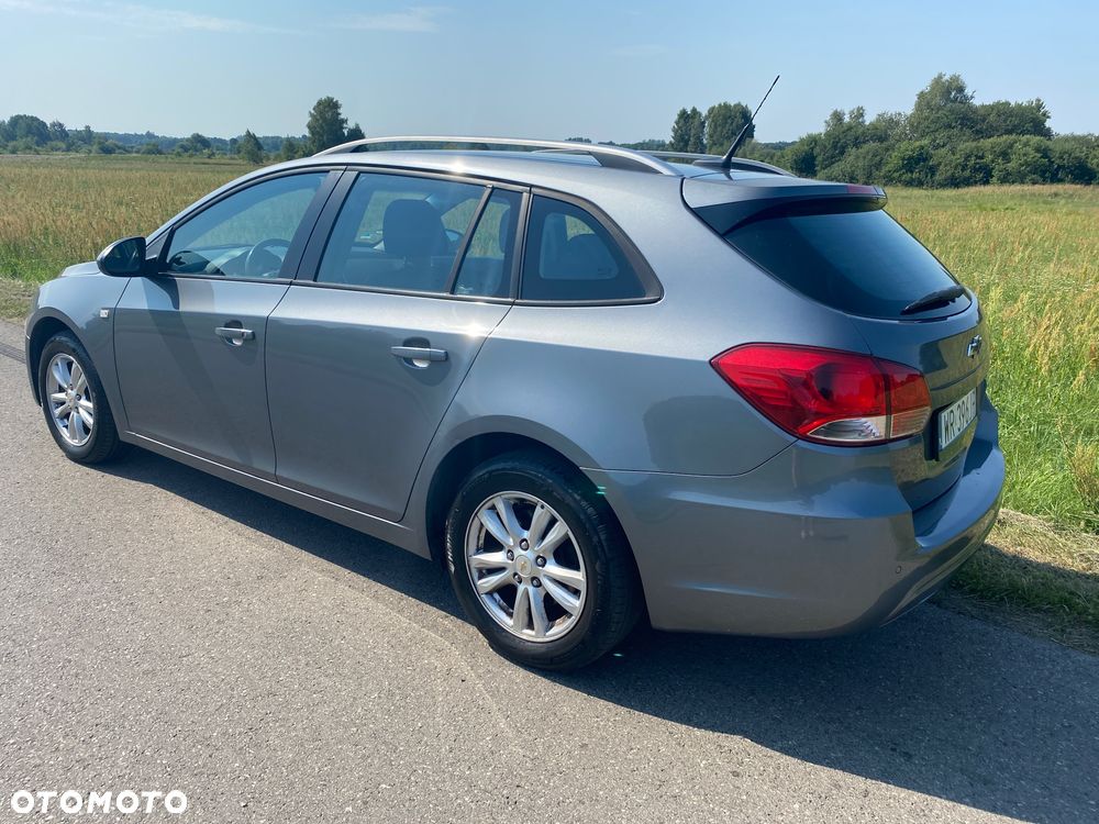Chevrolet Cruze 1.7 D LT+ - 3