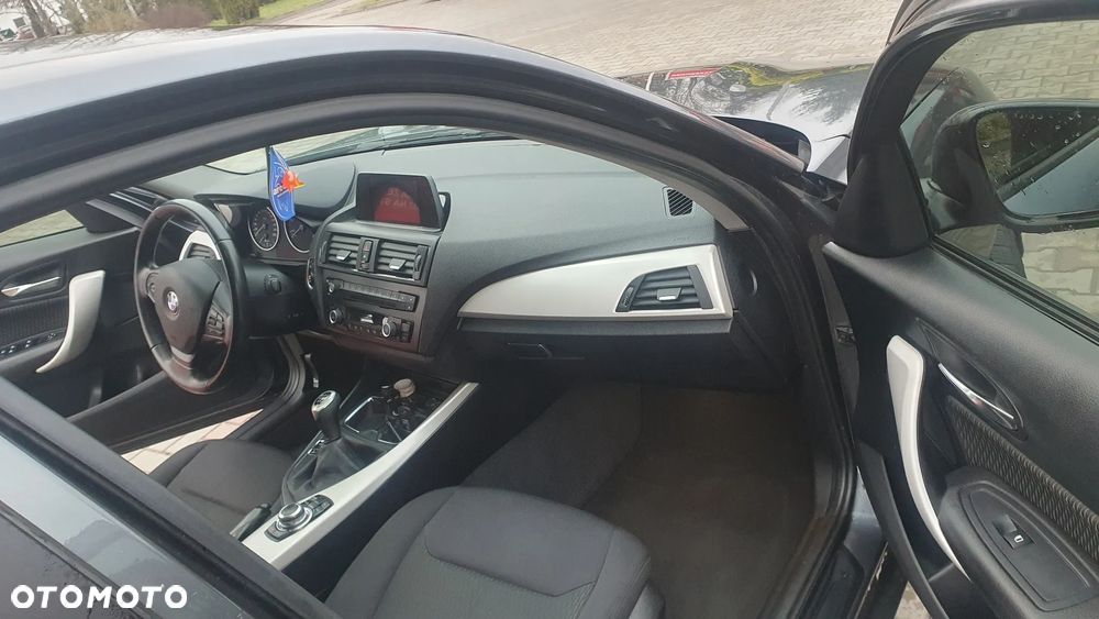 BMW Seria 1 116d DPF Edition Sport - 8