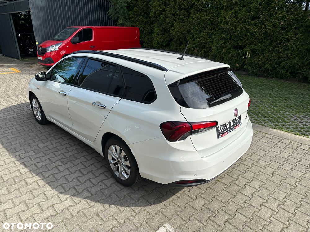 Fiat Tipo 1.4 T-Jet Lounge - 5