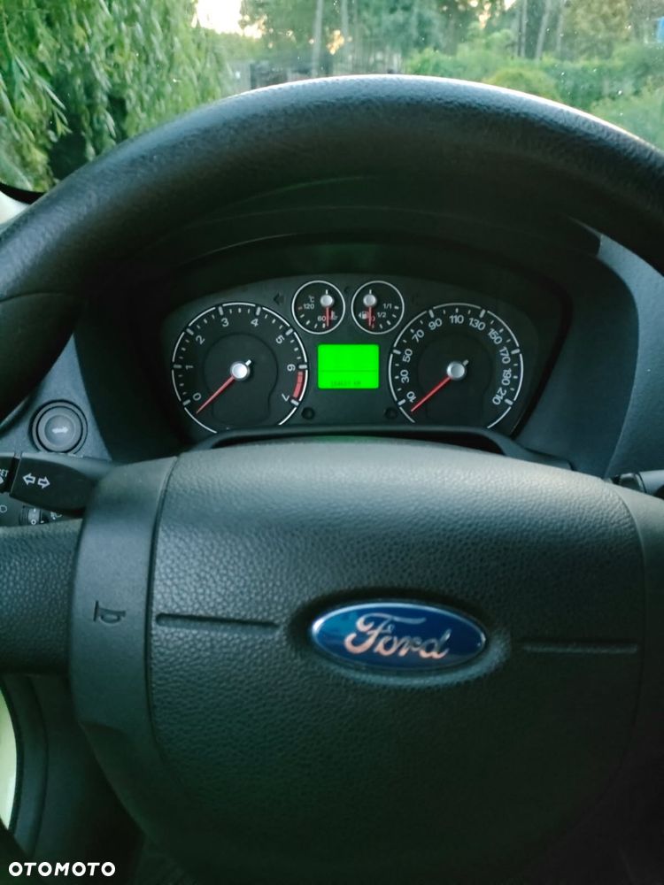 Ford Fusion - 5