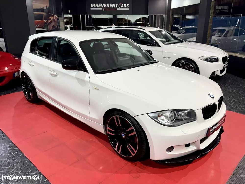 BMW 118 d Pack M - 4