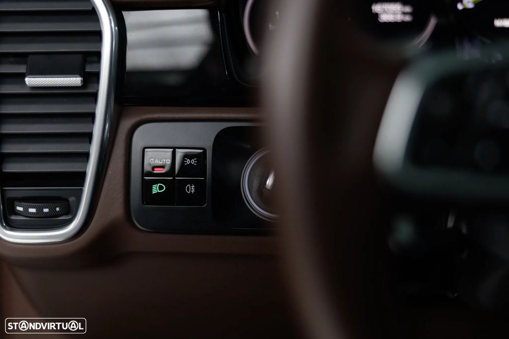 Porsche Cayenne Coupé E-Hybrid - 20