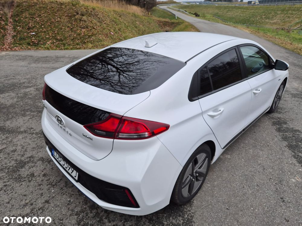 Hyundai IONIQ 1.6 GDI Premium - 11