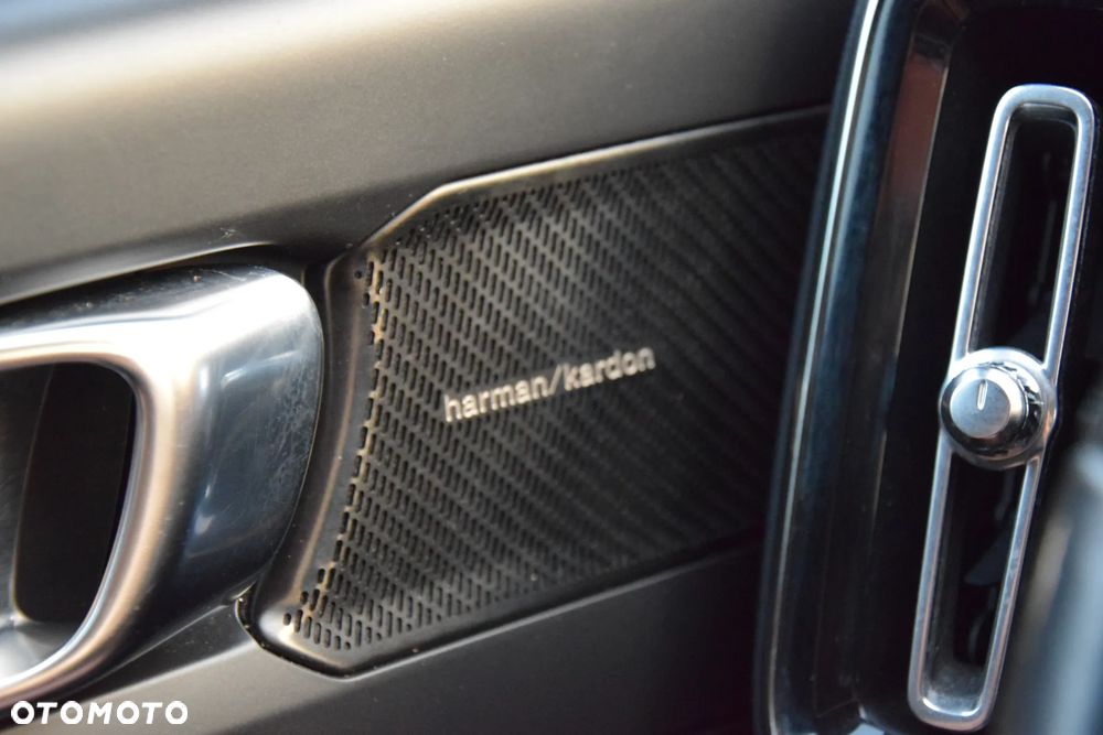 Volvo XC 40 T4 Geartronic Momentum - 27