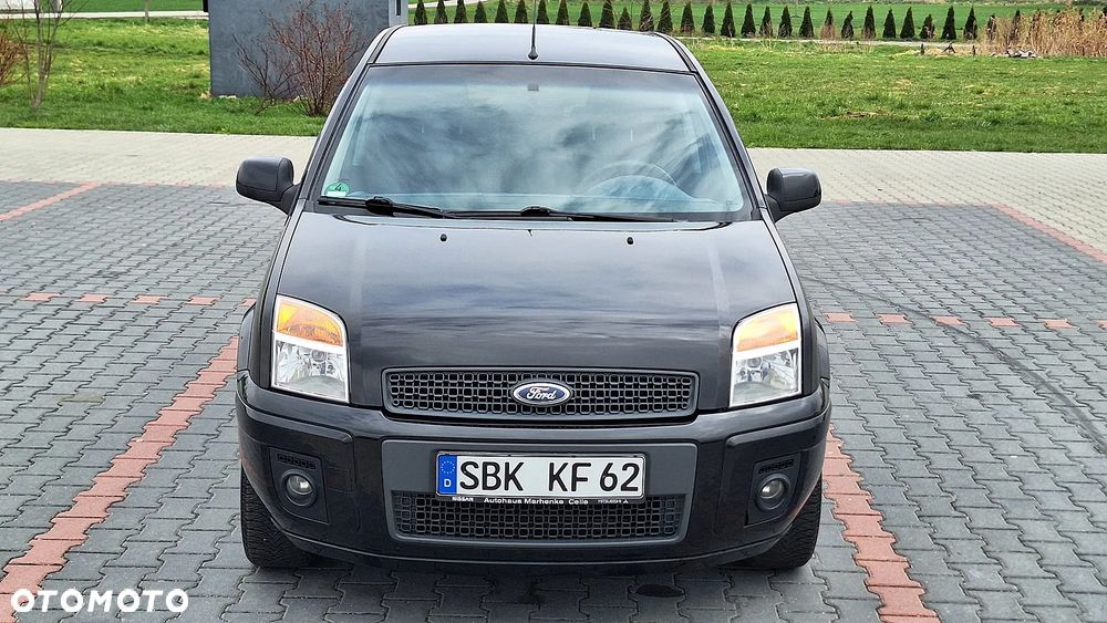 Ford Fusion - 26