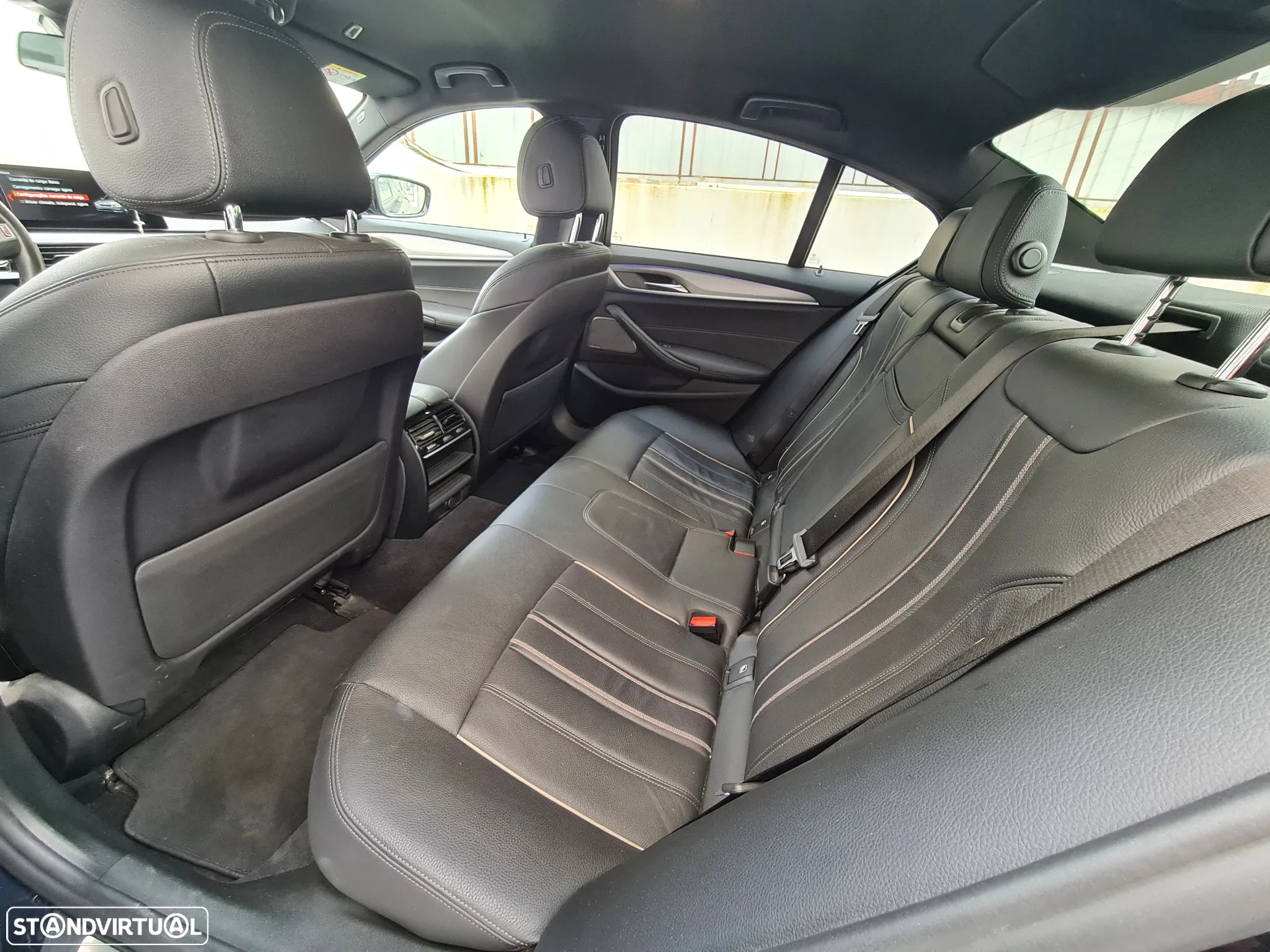 BMW 530 i Pack M Auto - 8