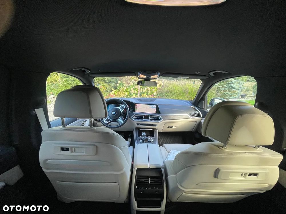 BMW X5 xDrive40i - 11