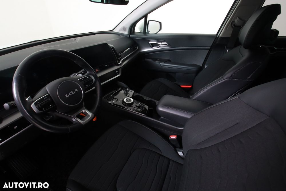 Kia Sportage 1.6 T-GDI PHEV 6AT 4x4 Business Line - 14