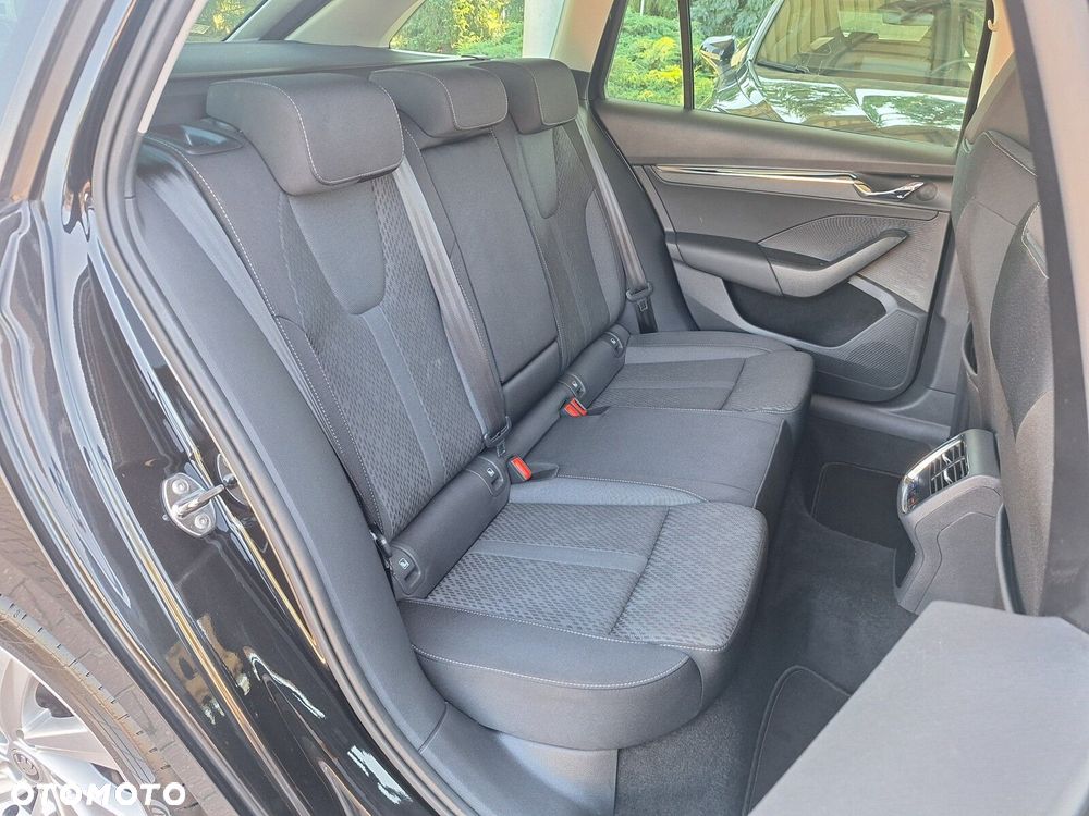 Skoda Octavia 2.0 TDI 4x4 Style DSG - 22