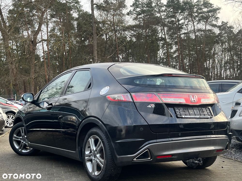 Honda Civic 1.4 i-VTEC Sport Black Edition - 5