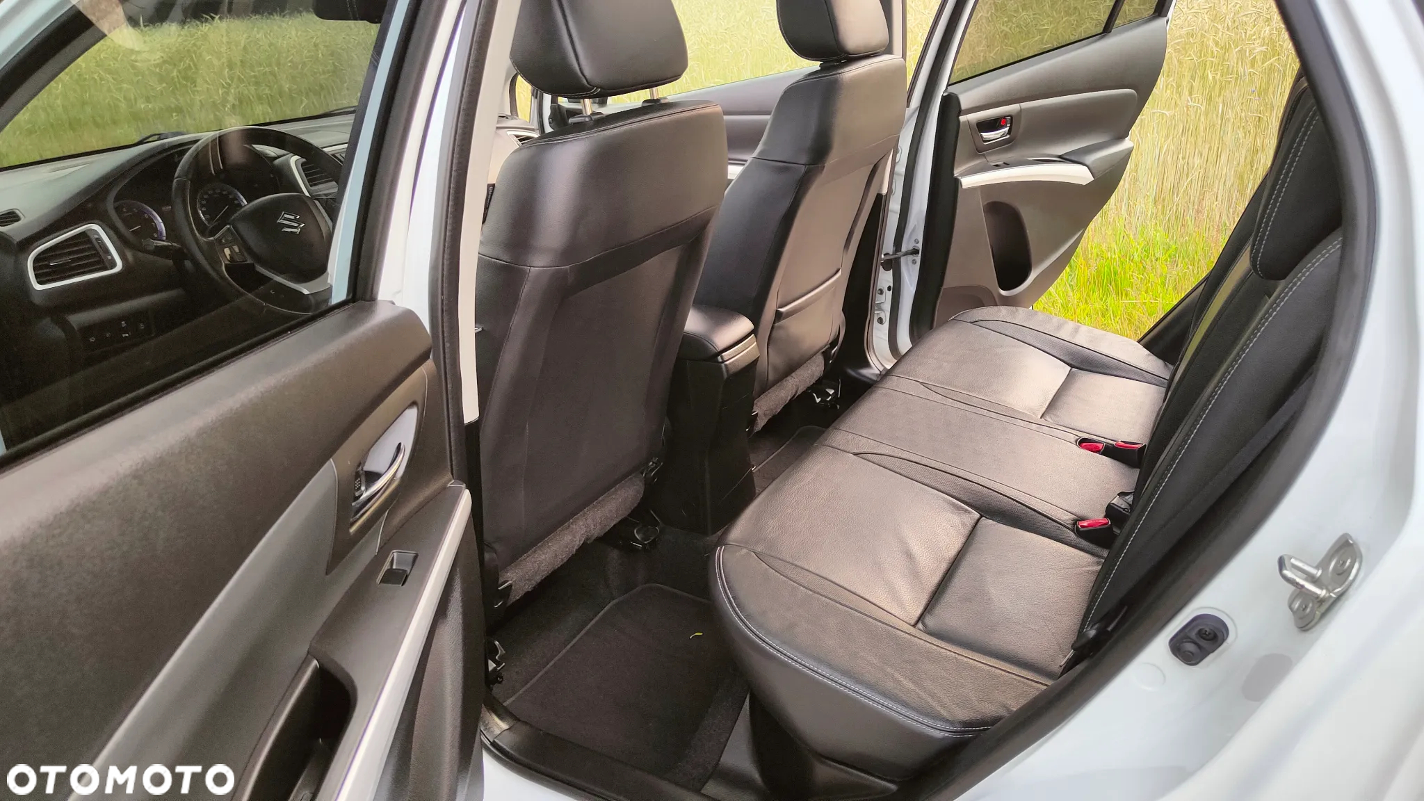 Suzuki SX4 S-Cross 1.6 Premium Plus 4WD - 24