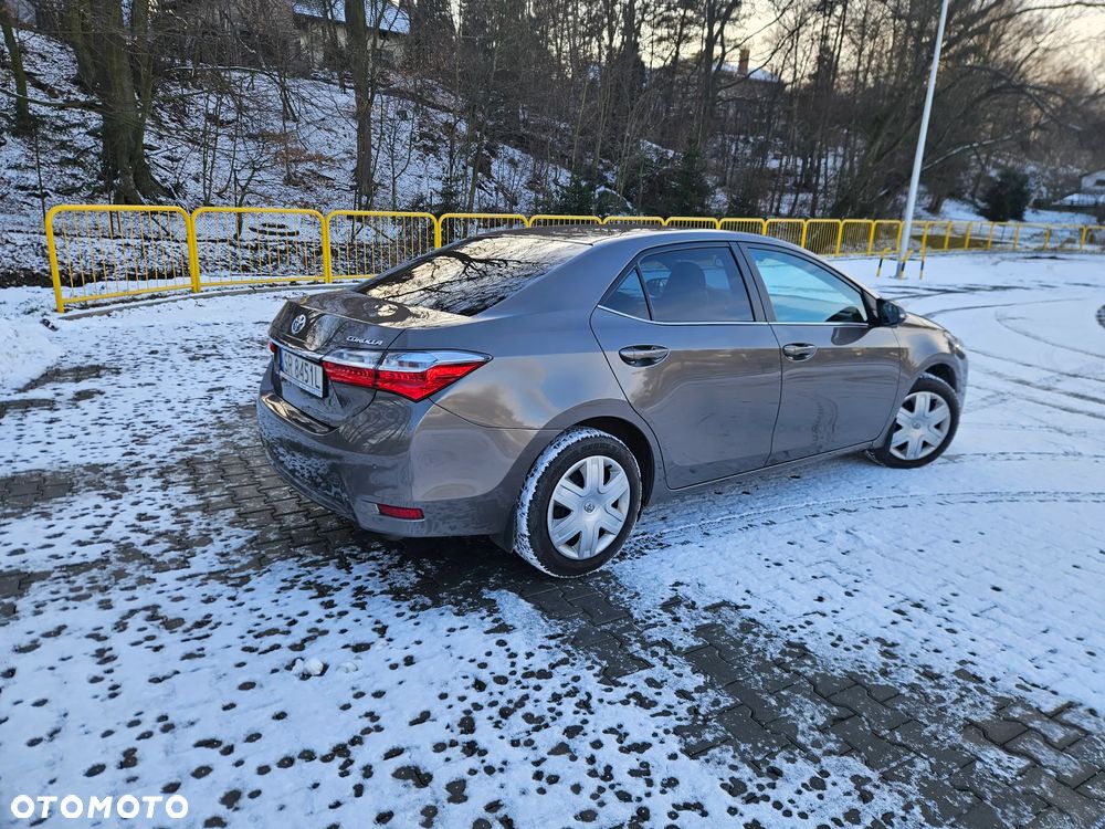 Toyota Corolla 1.6 Premium - 6