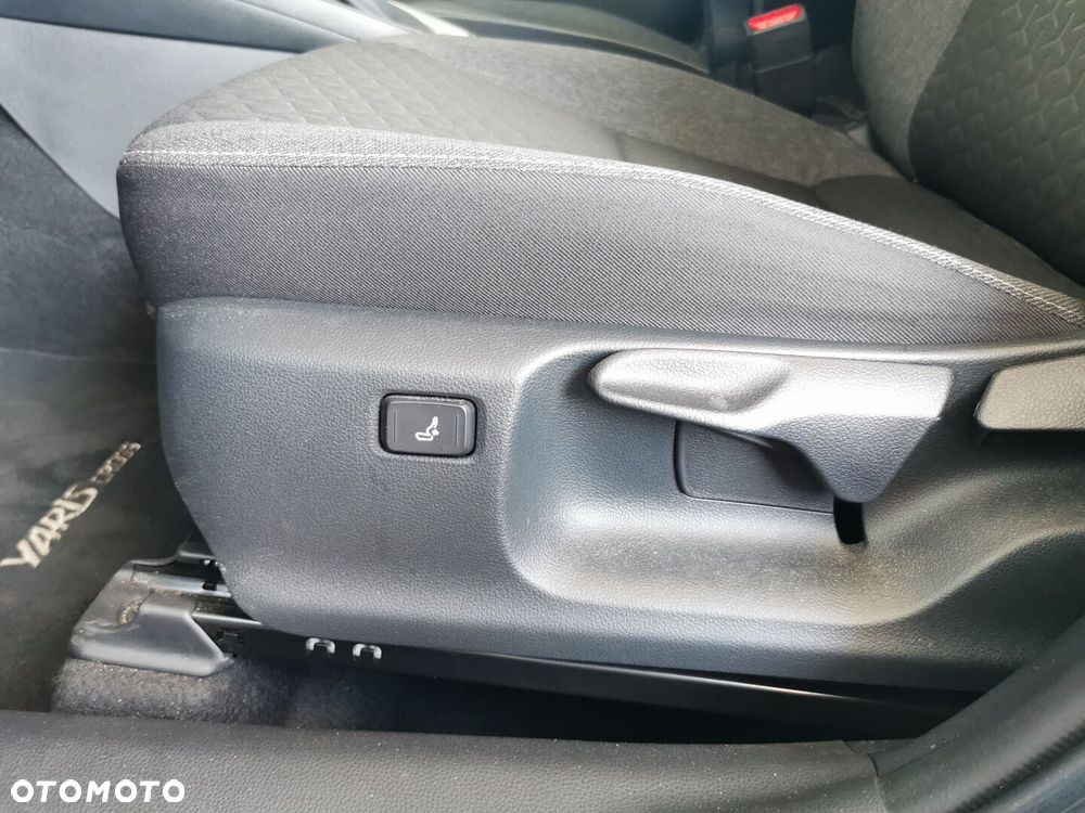 Toyota Yaris Cross Hybrid 1.5 Comfort - 18