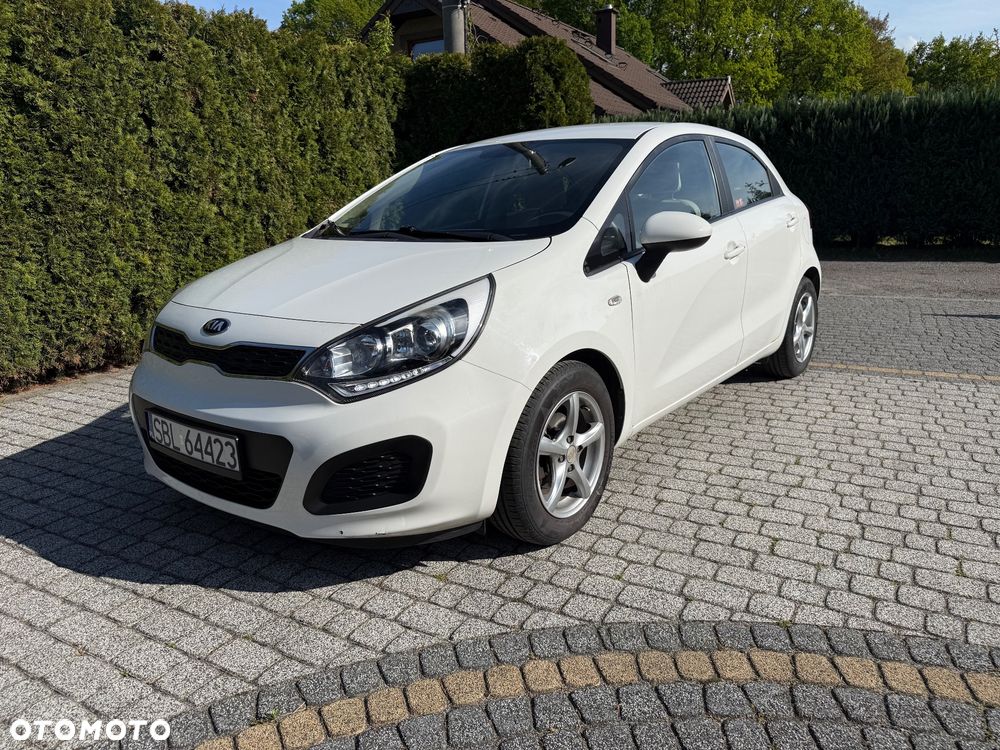 Kia Rio - 2