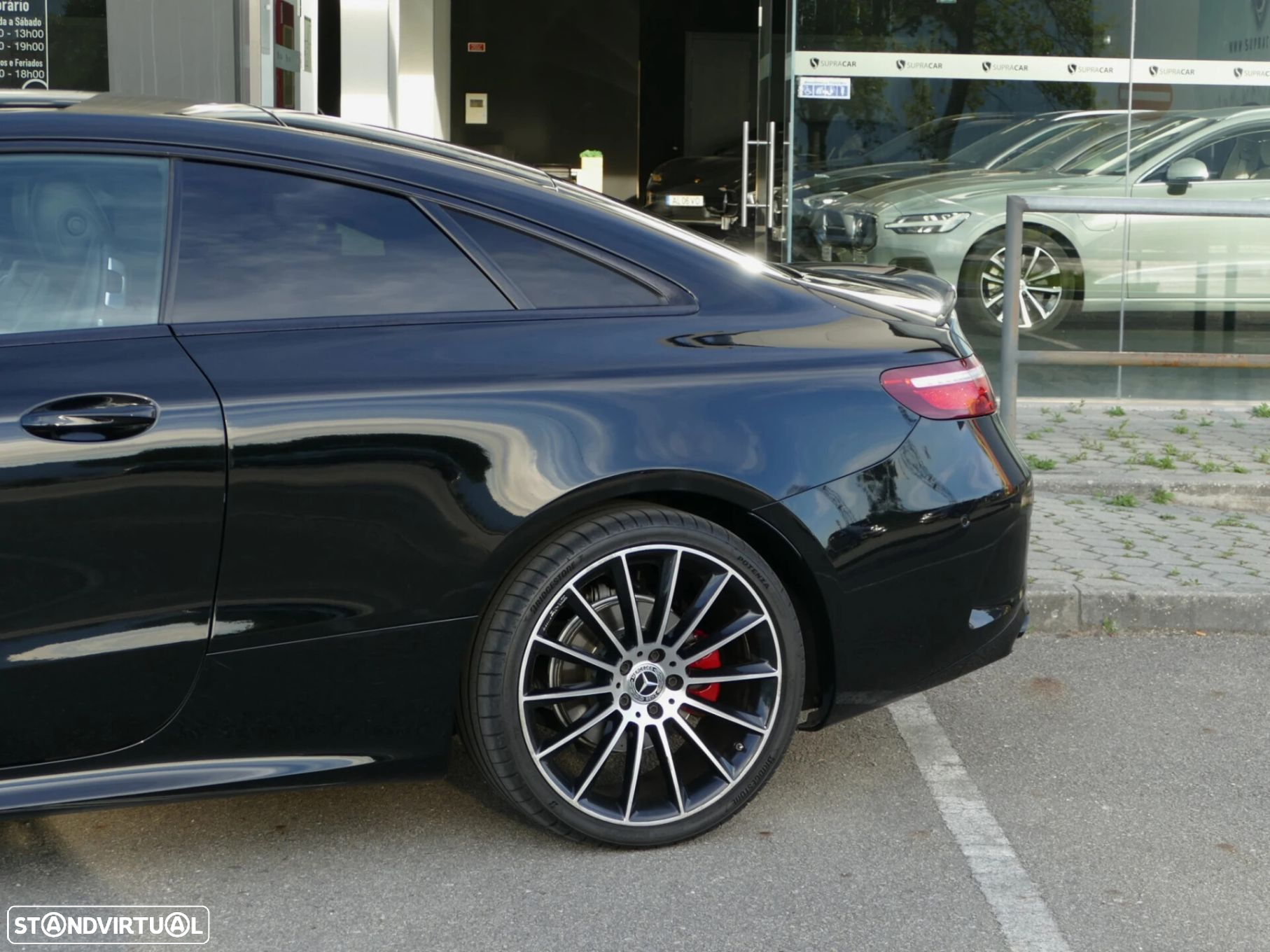 Mercedes-Benz E 220 d AMG Line - 14